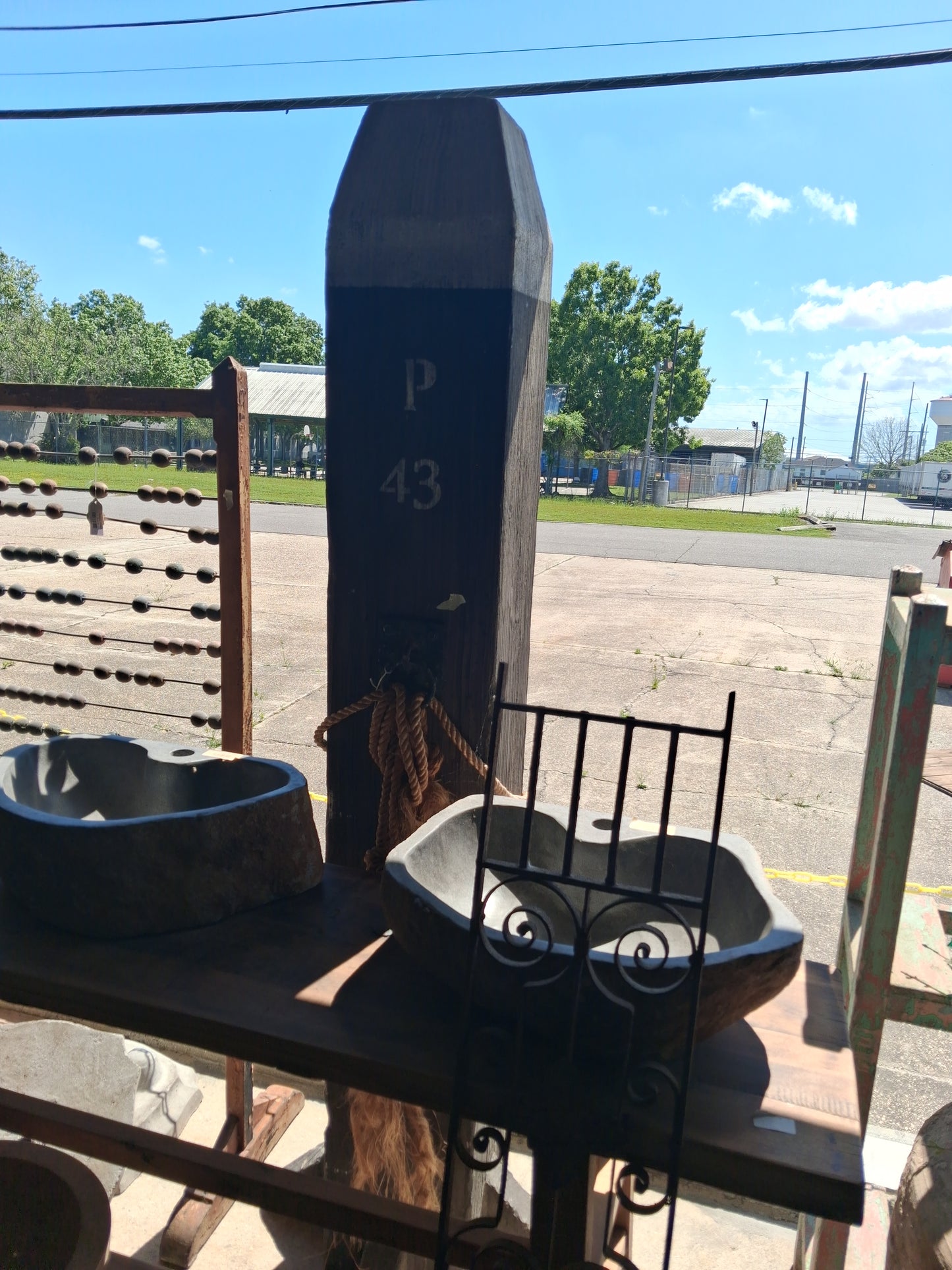 Boat post P 43