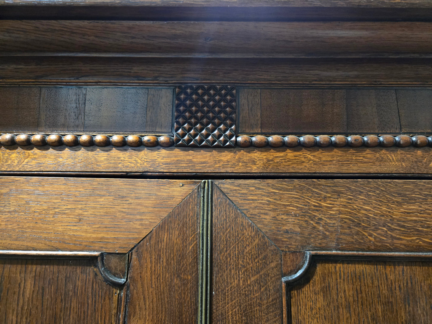 1860 English Cabinet