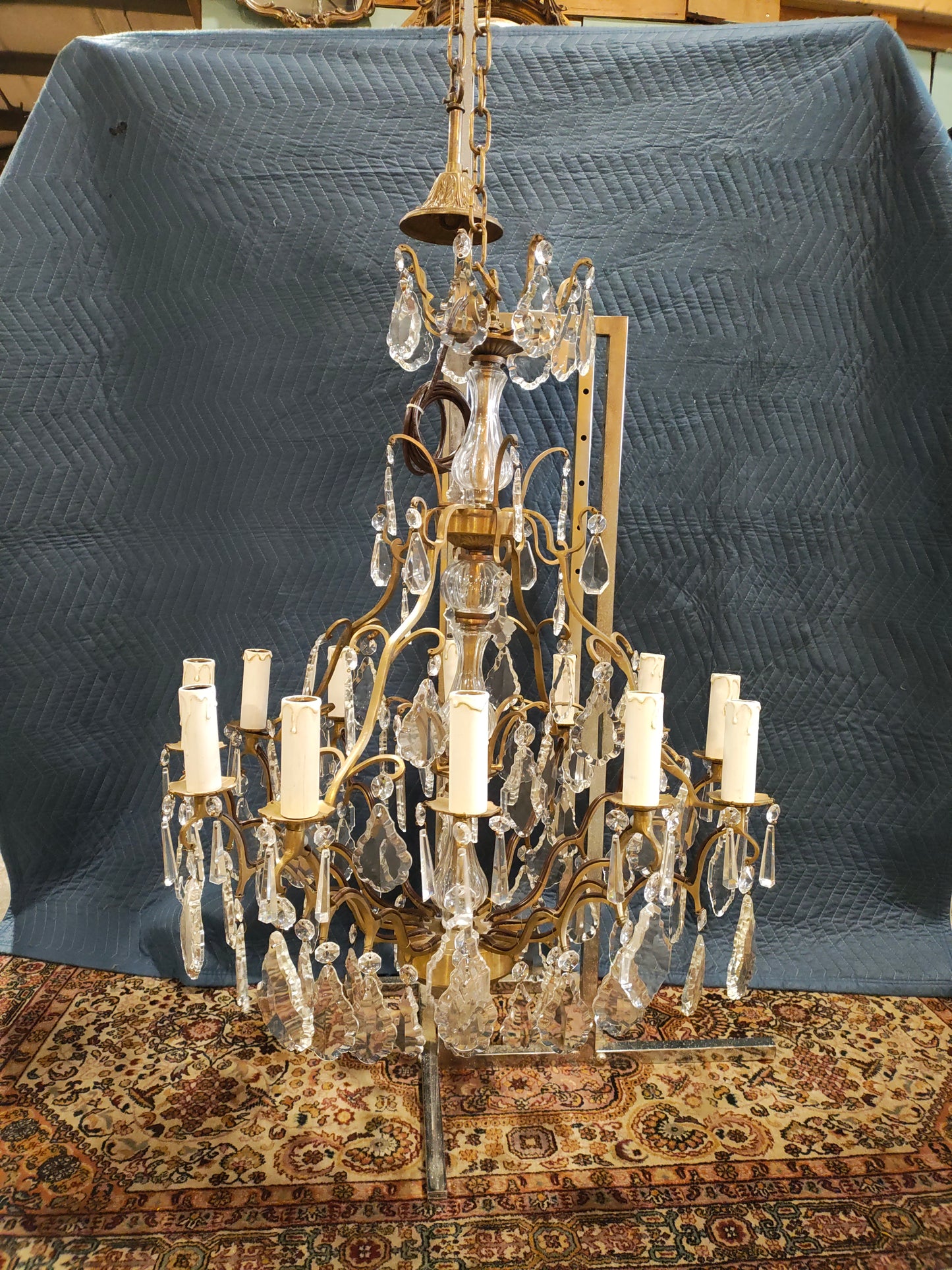 Prague 12 French Louis XV Style 12-Light Crystal & Brass Chandelier