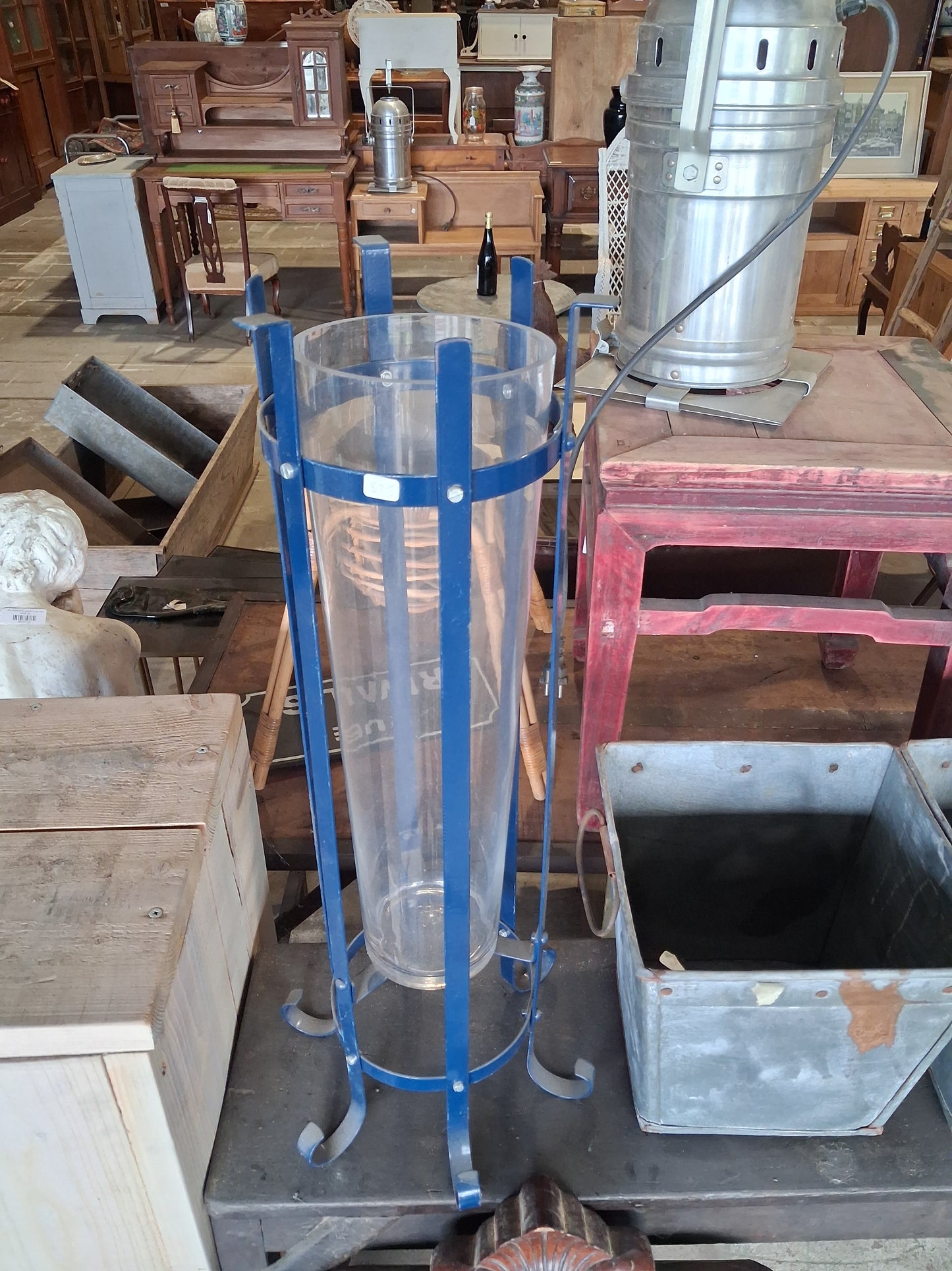 Contemporary umbrella stand/floor vase