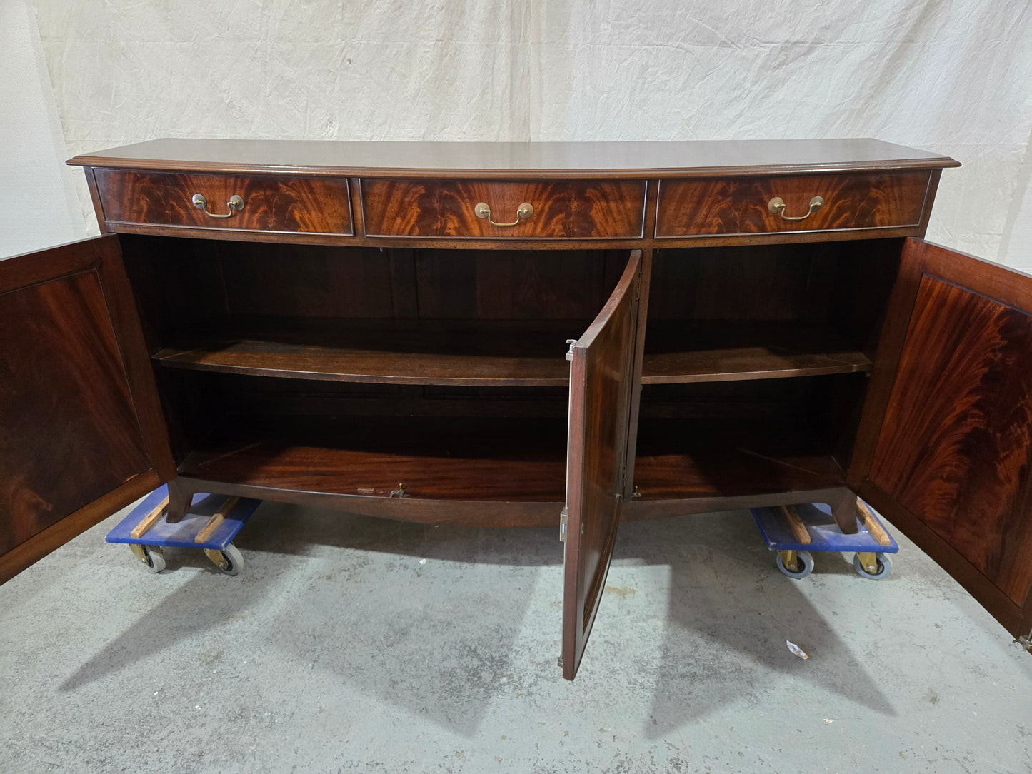 Early Century English Hepplewhite Mahogany Sideboard