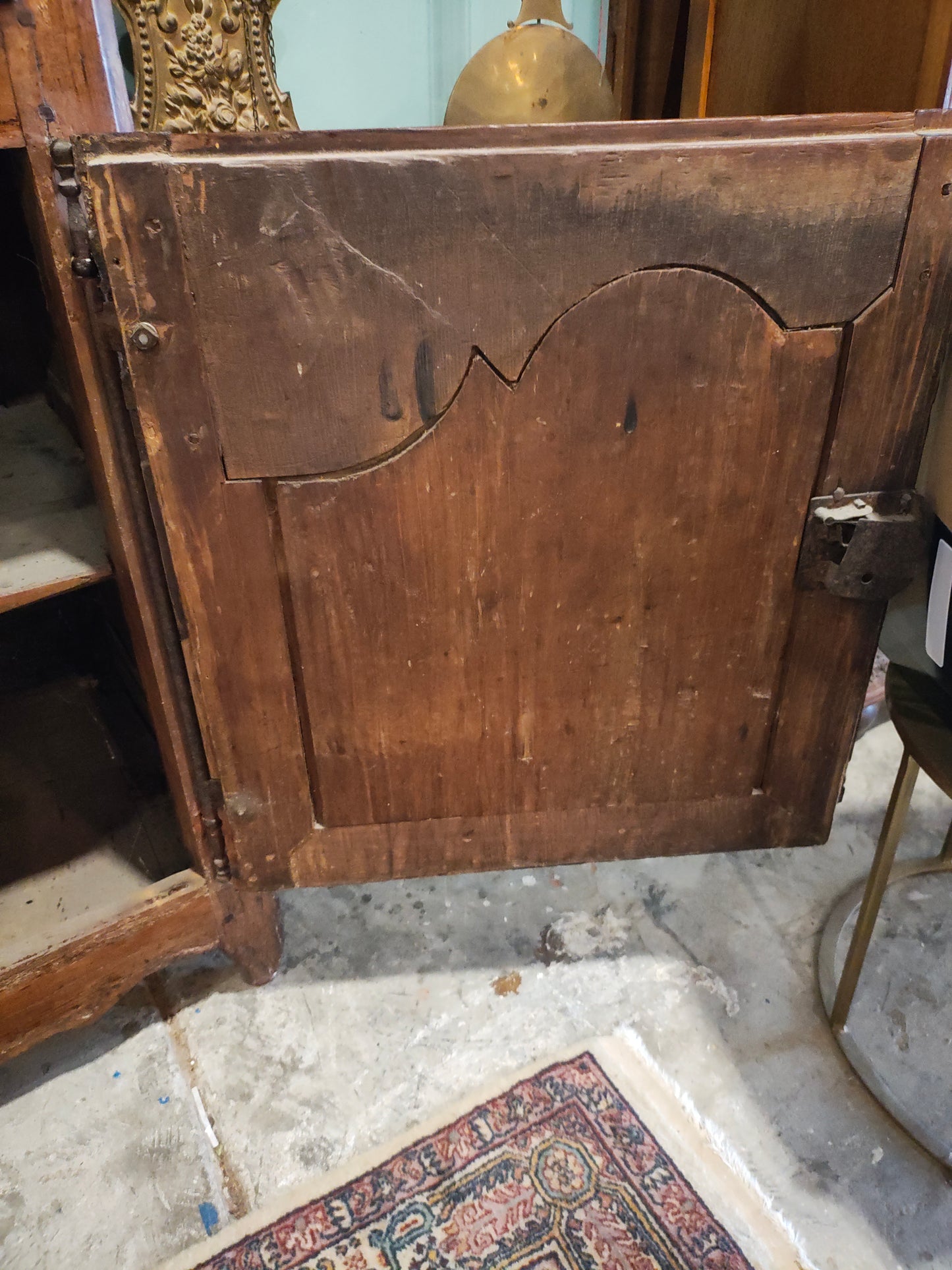 18th Century Provençal Walnut Buffet, Circa 1780