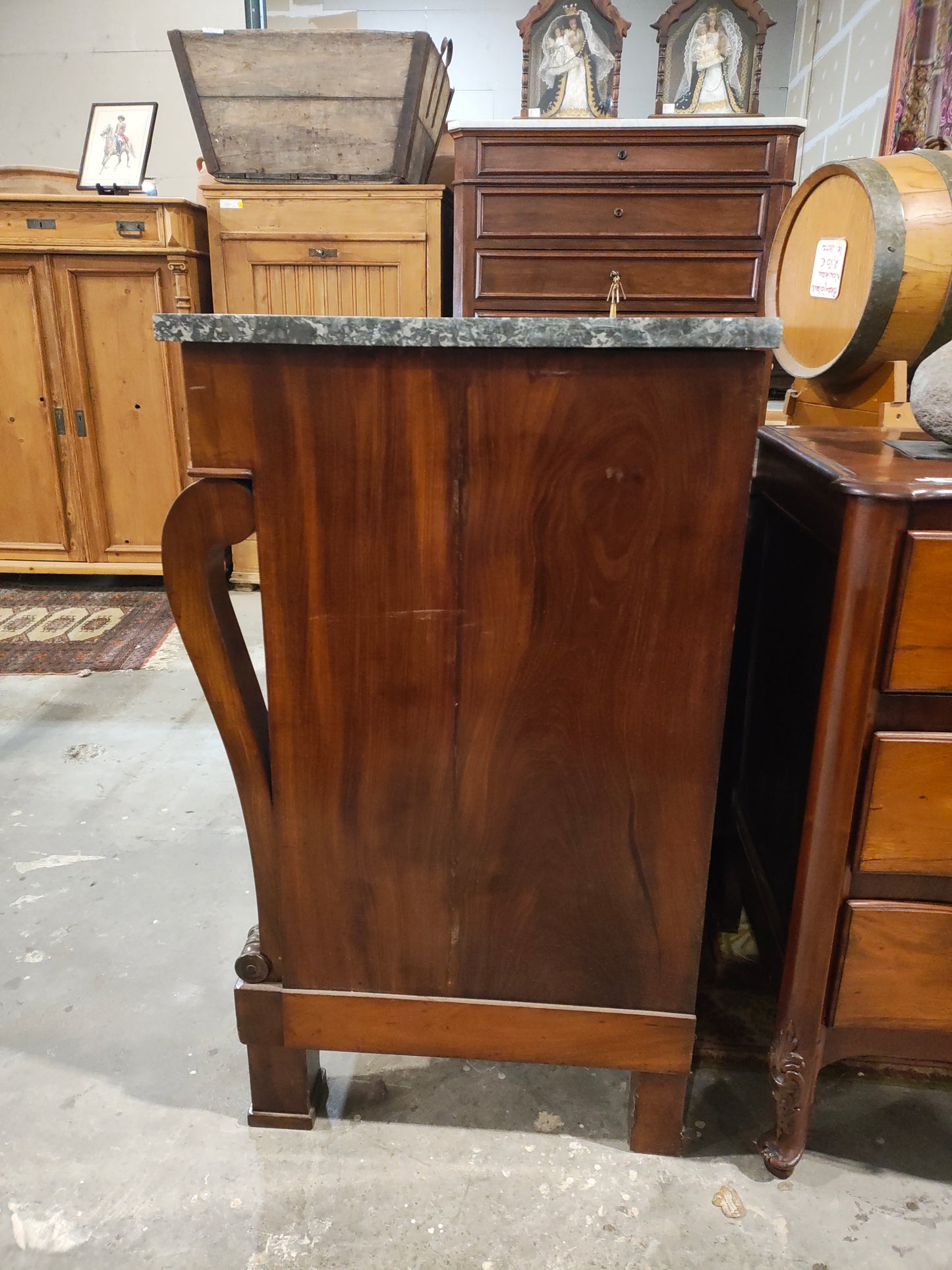 Mahogany Empire Commode with 5 drawers