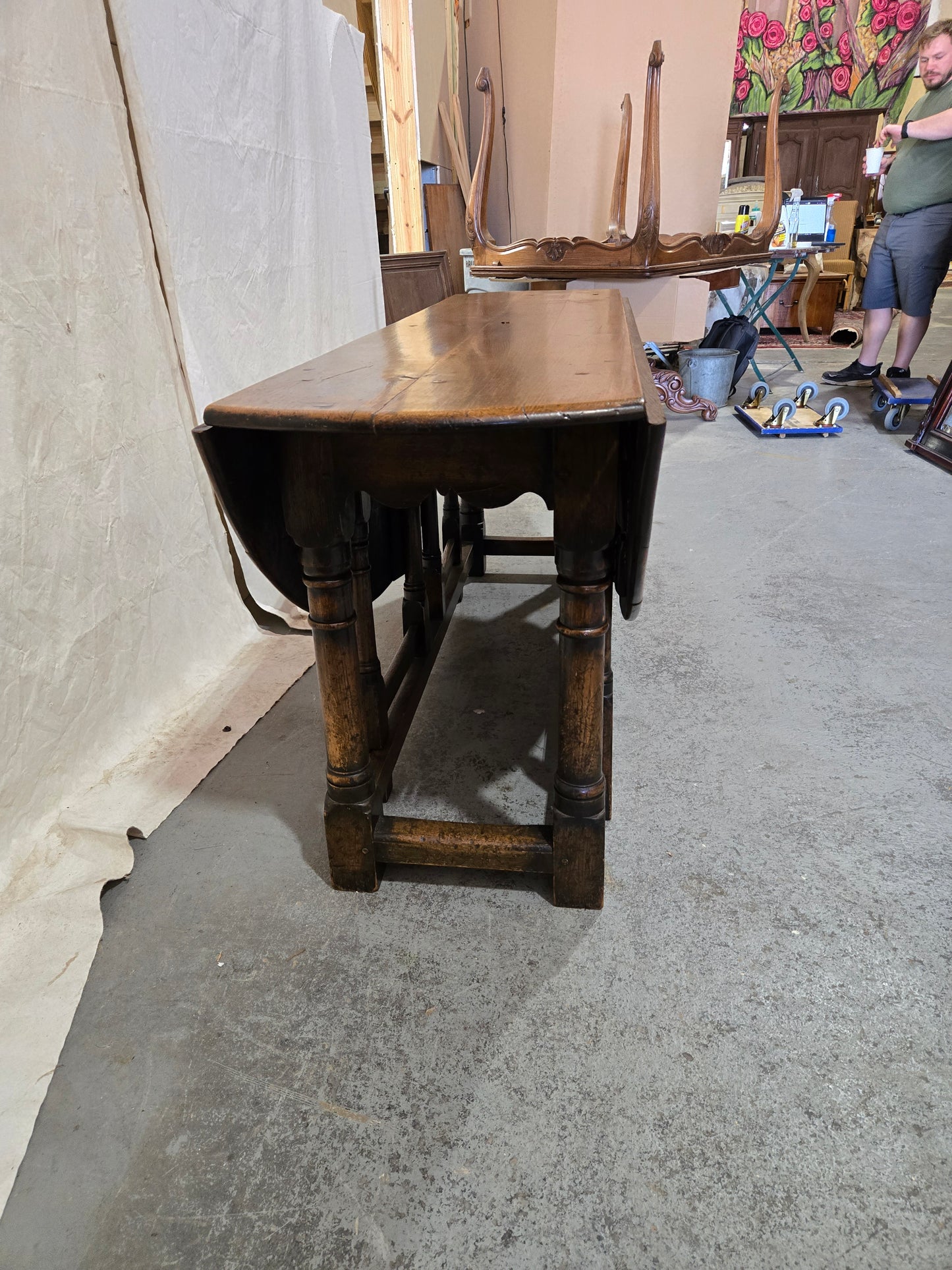 Mid 1800s English Oak gateleg table