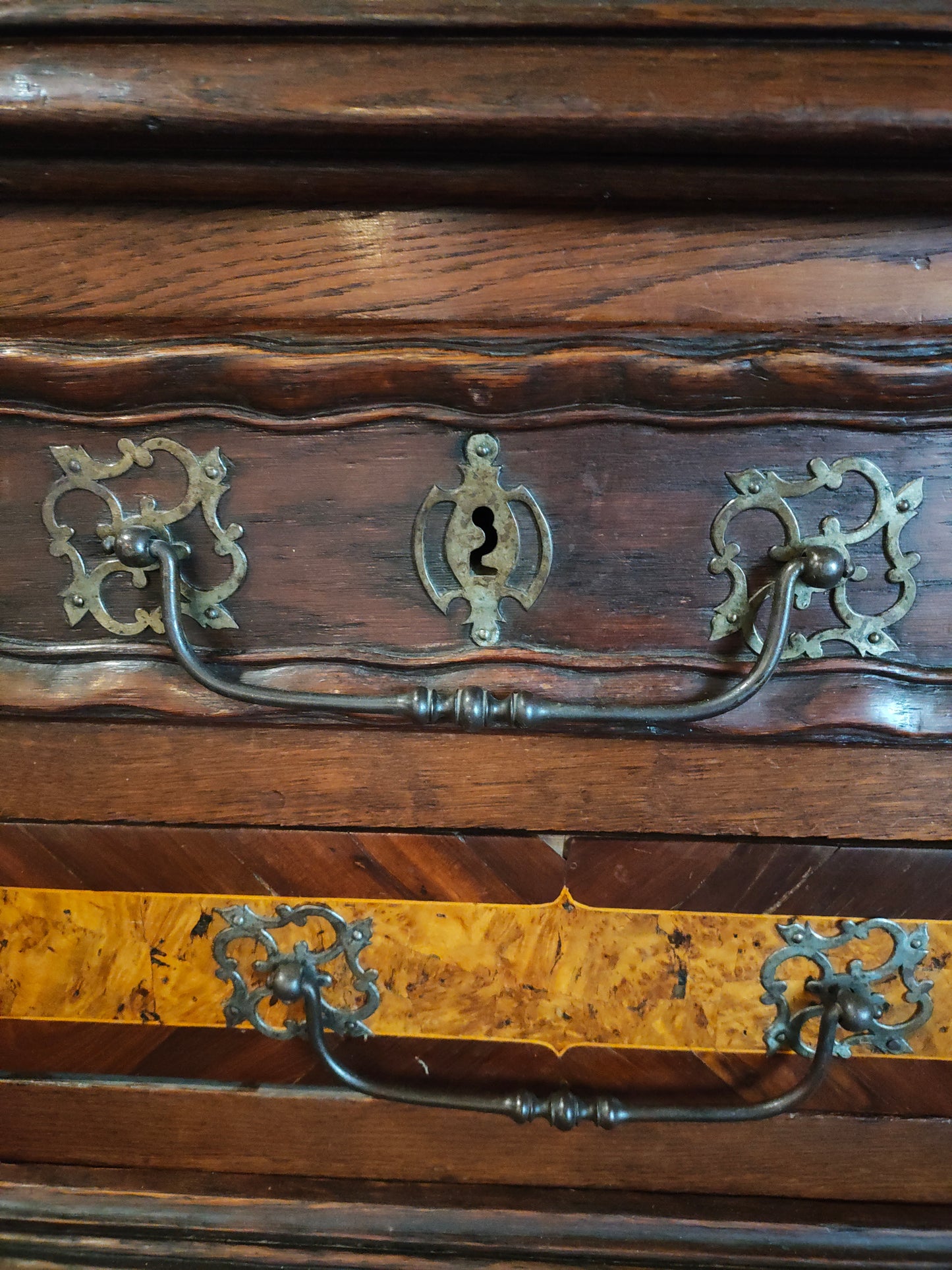 Louis XIV Period Provençal Armoire in Walnut with Burl Marquetry, Circa 1680