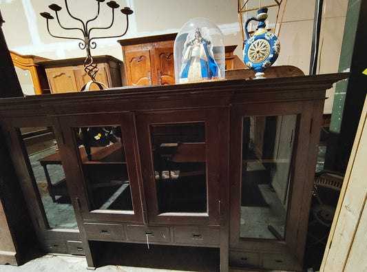 Early 1800s Victorian style hutch top