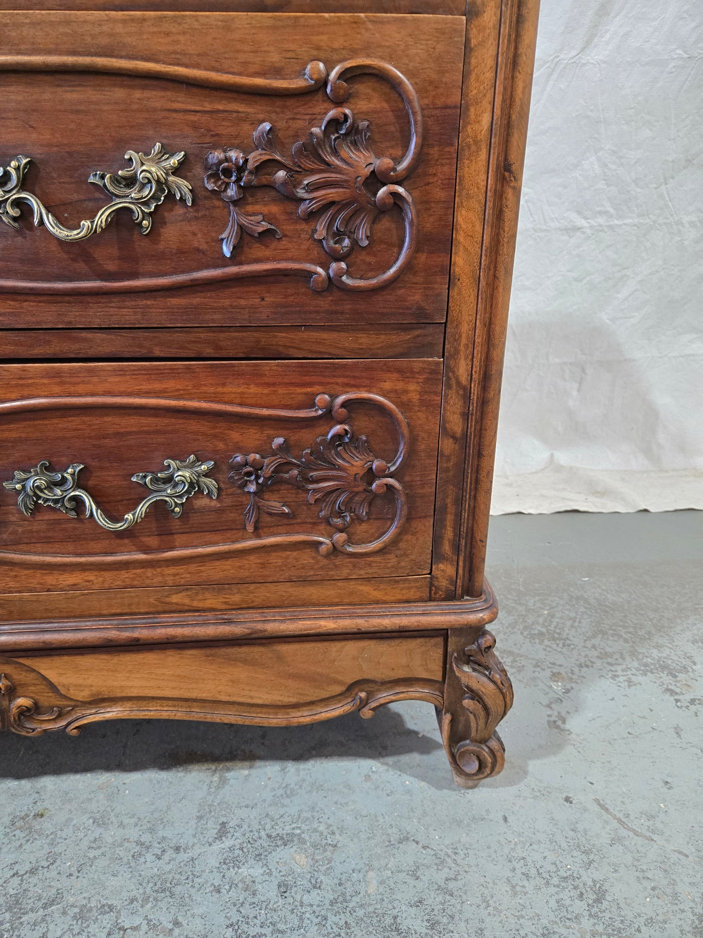 Late 1800s Louis XV oak commode with marble