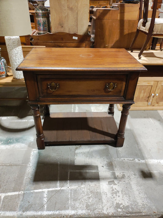 Oak sidetable