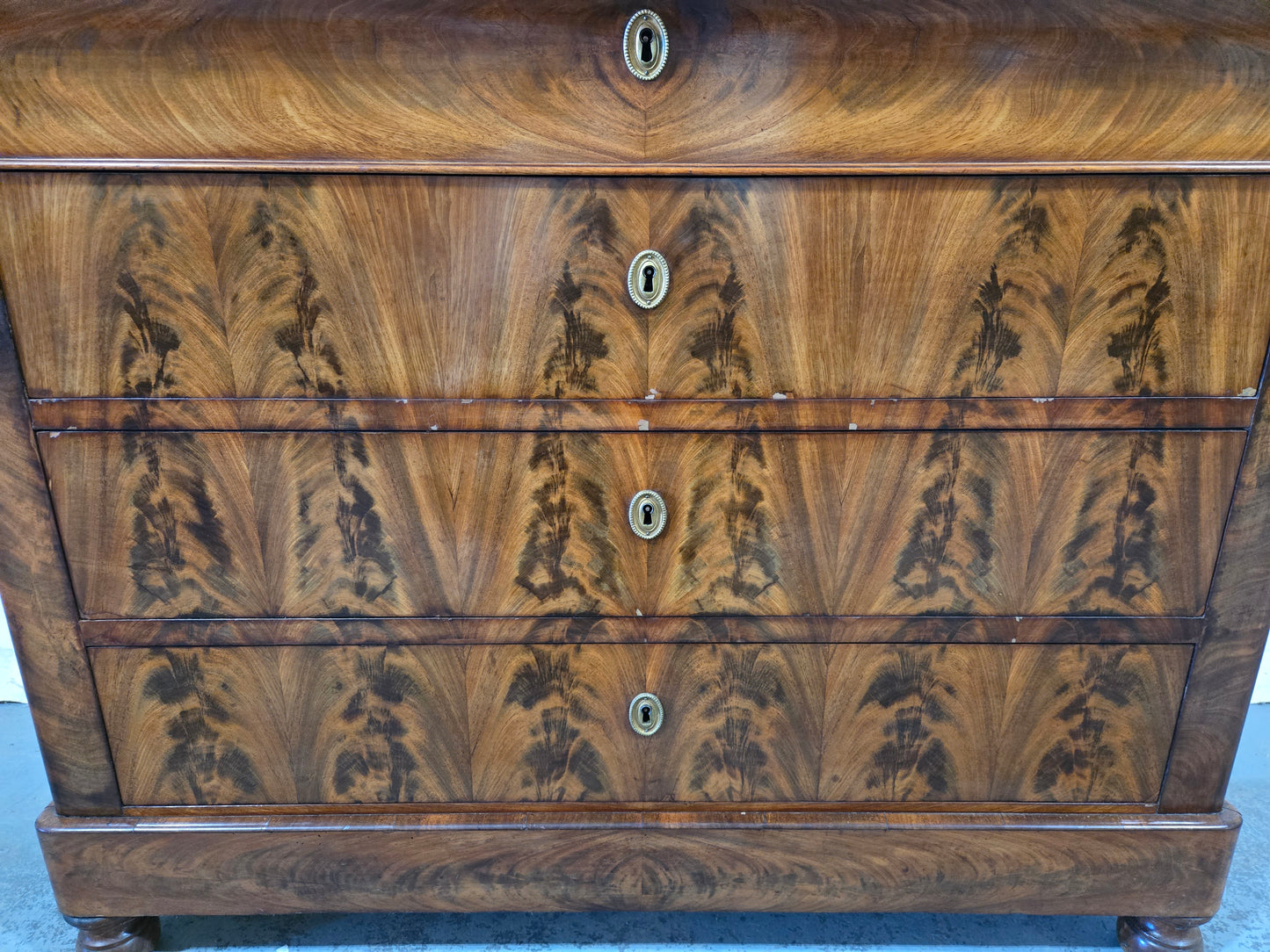 Mid 1800s Louis Phillippe commode with Marble