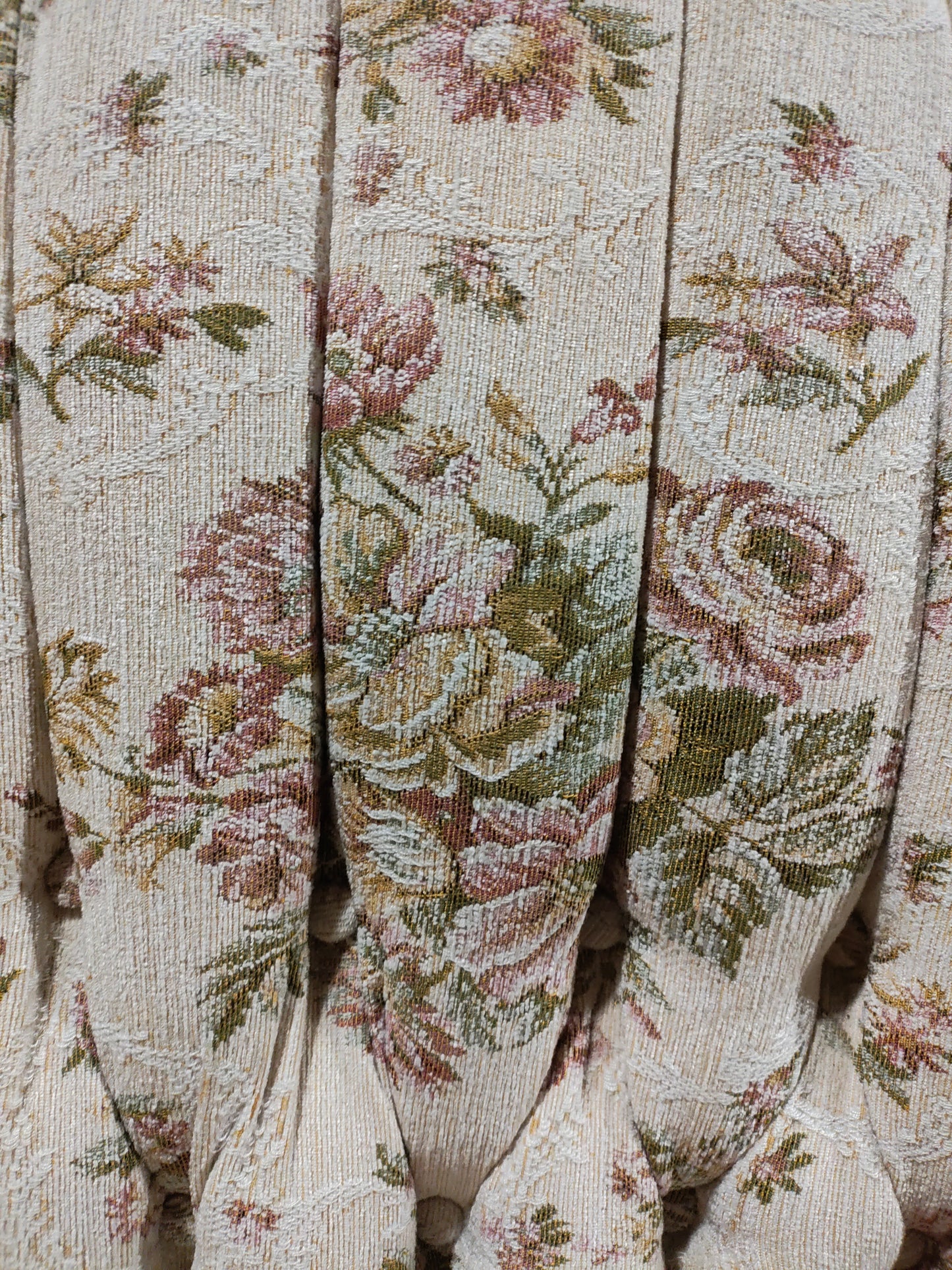 Mid 1800s Victorian style love seat