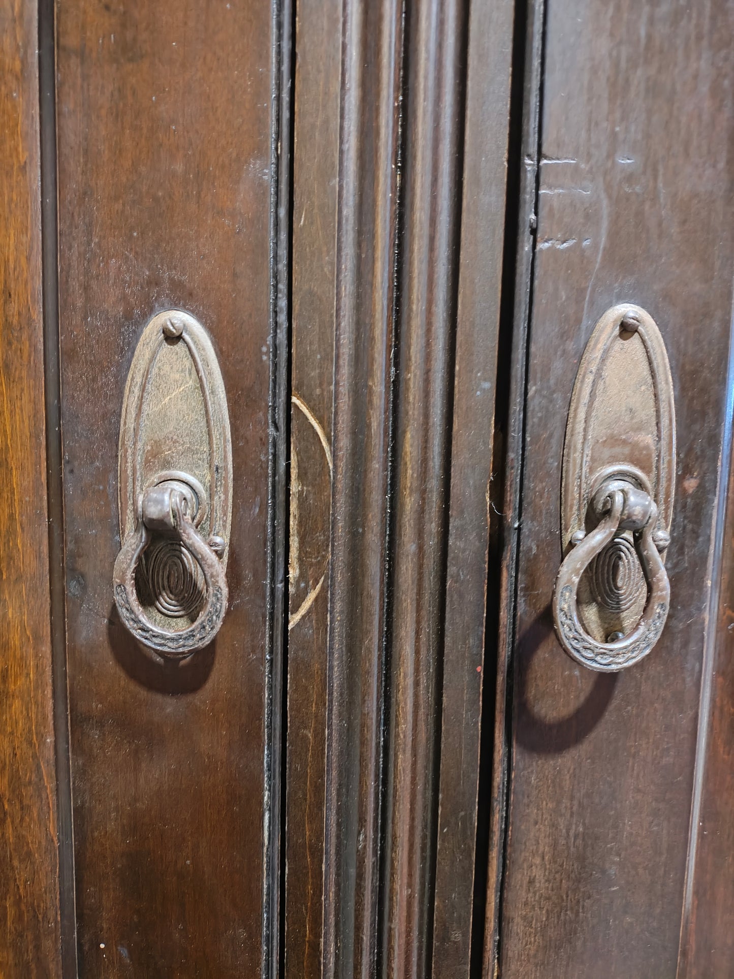 Late 1800s Victorian etched glass hutch