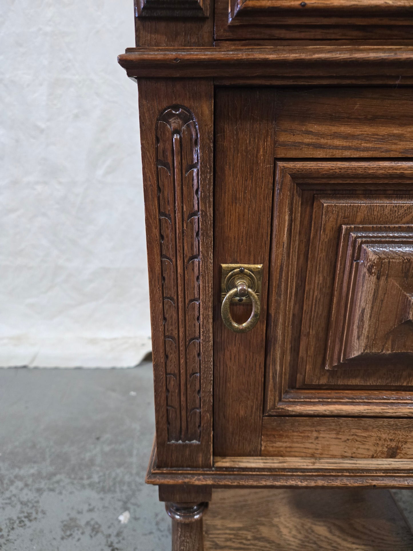 Late 1800s French Revival Oak Nightstand Pair