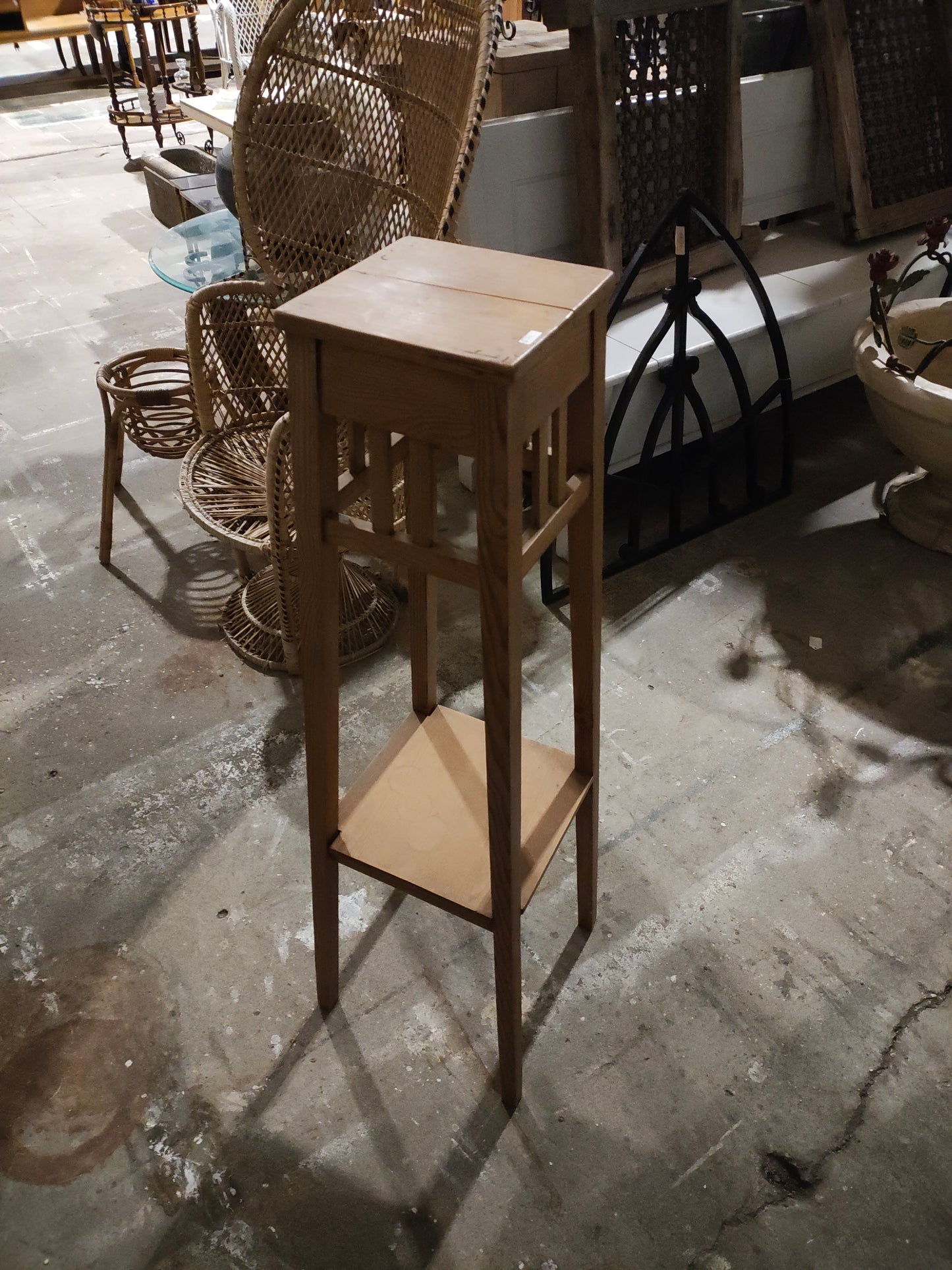 Fern stand