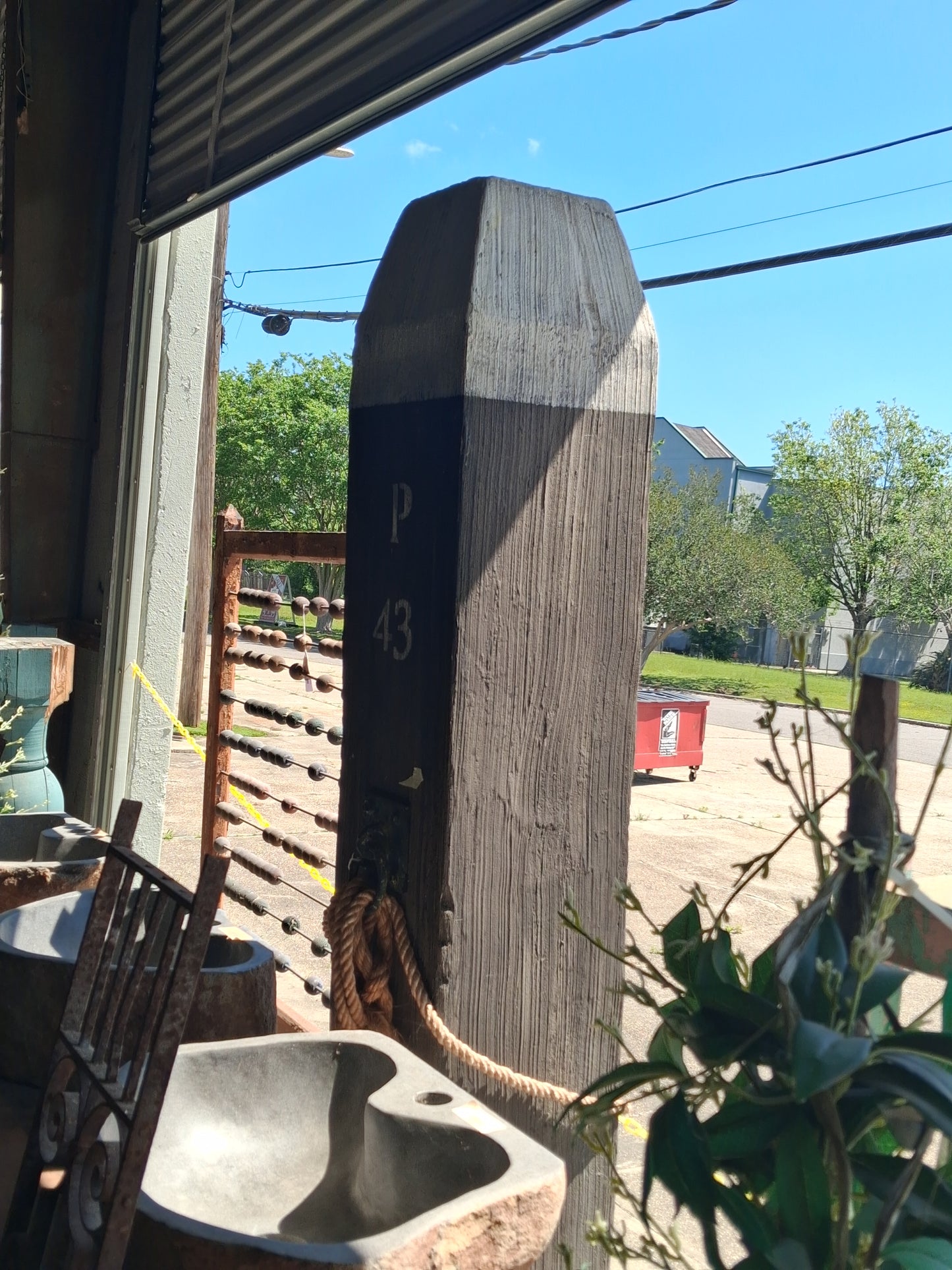 Boat post P 43