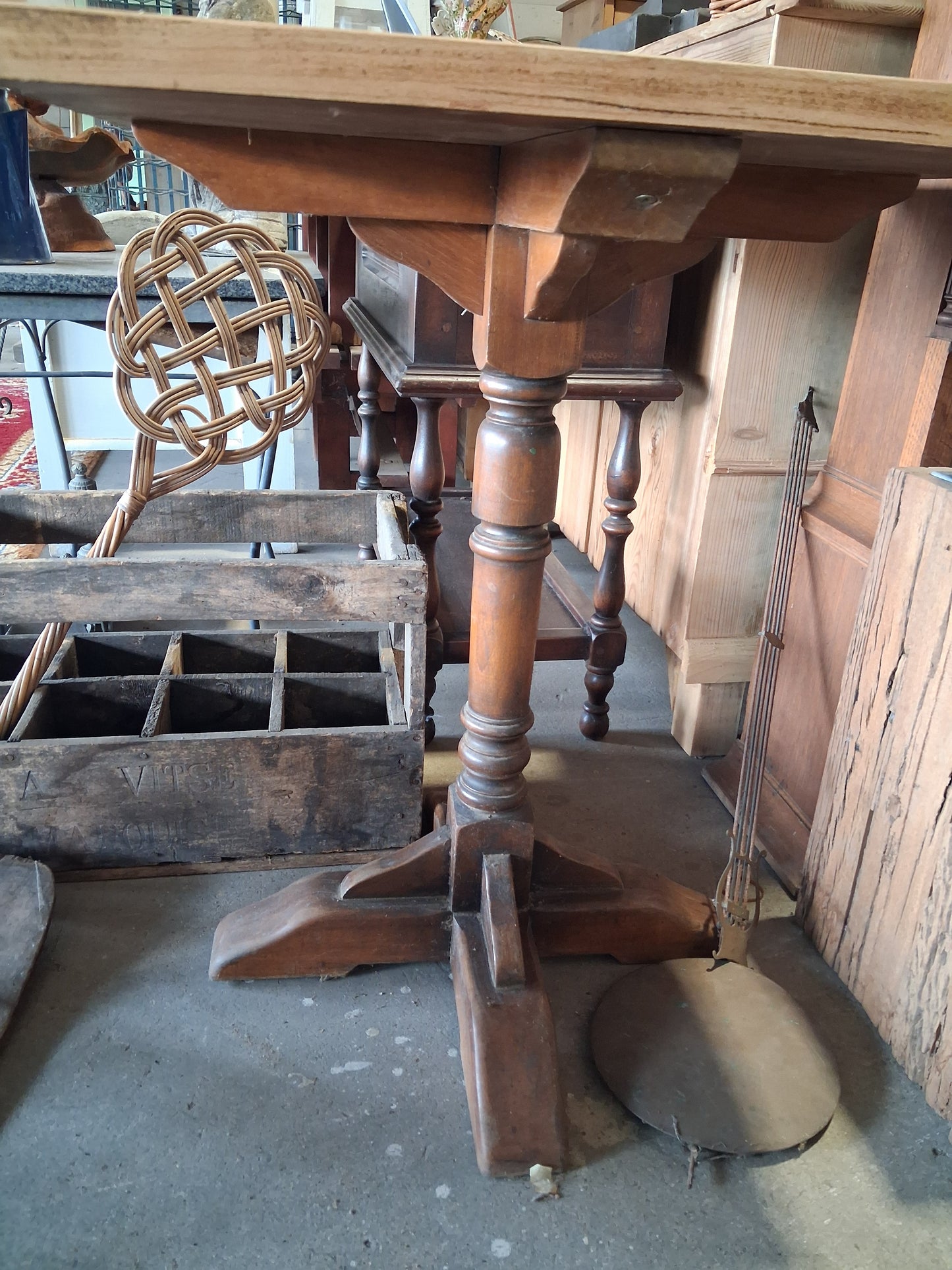 Wooden sidetable