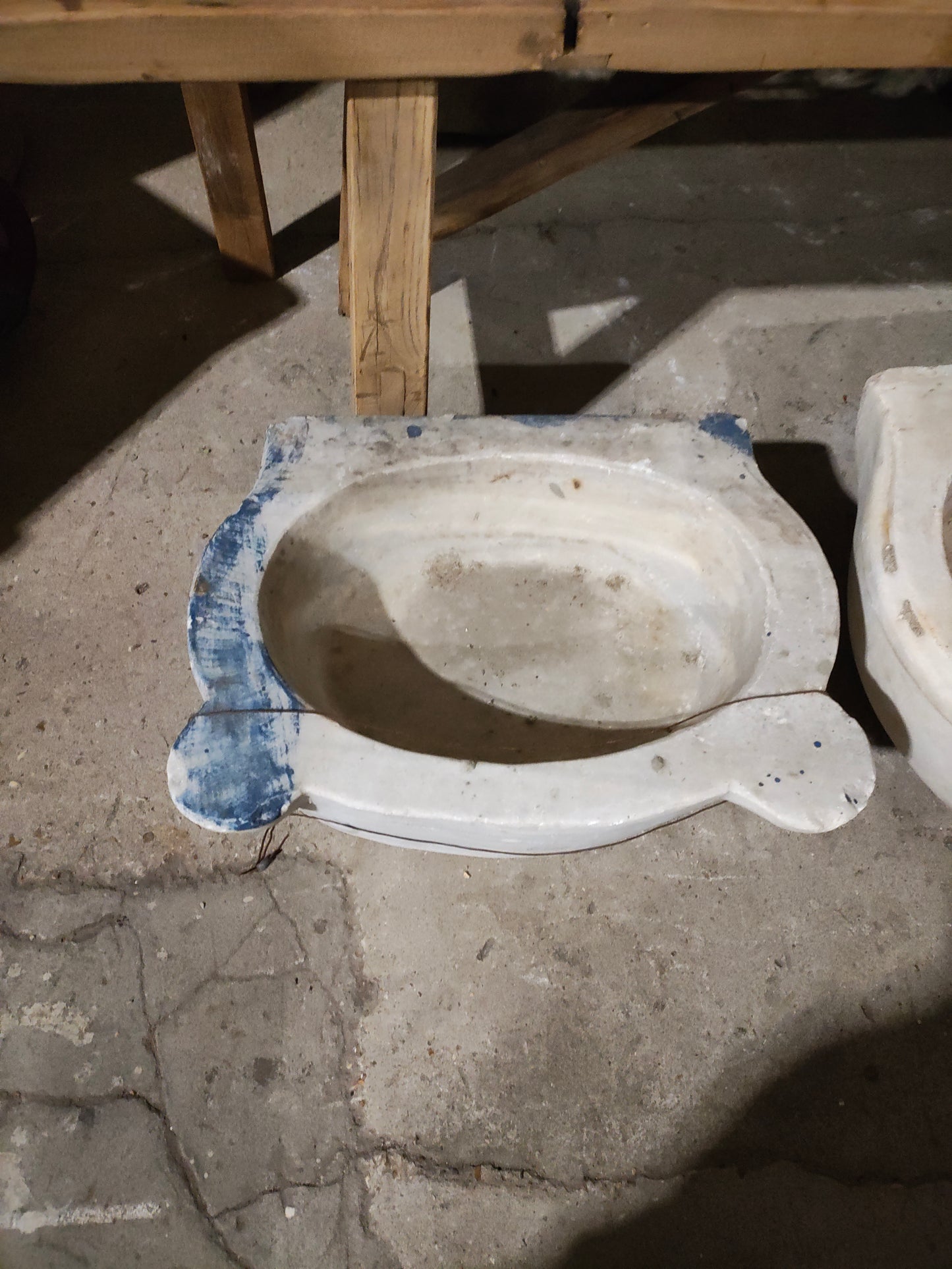 White stone sinks