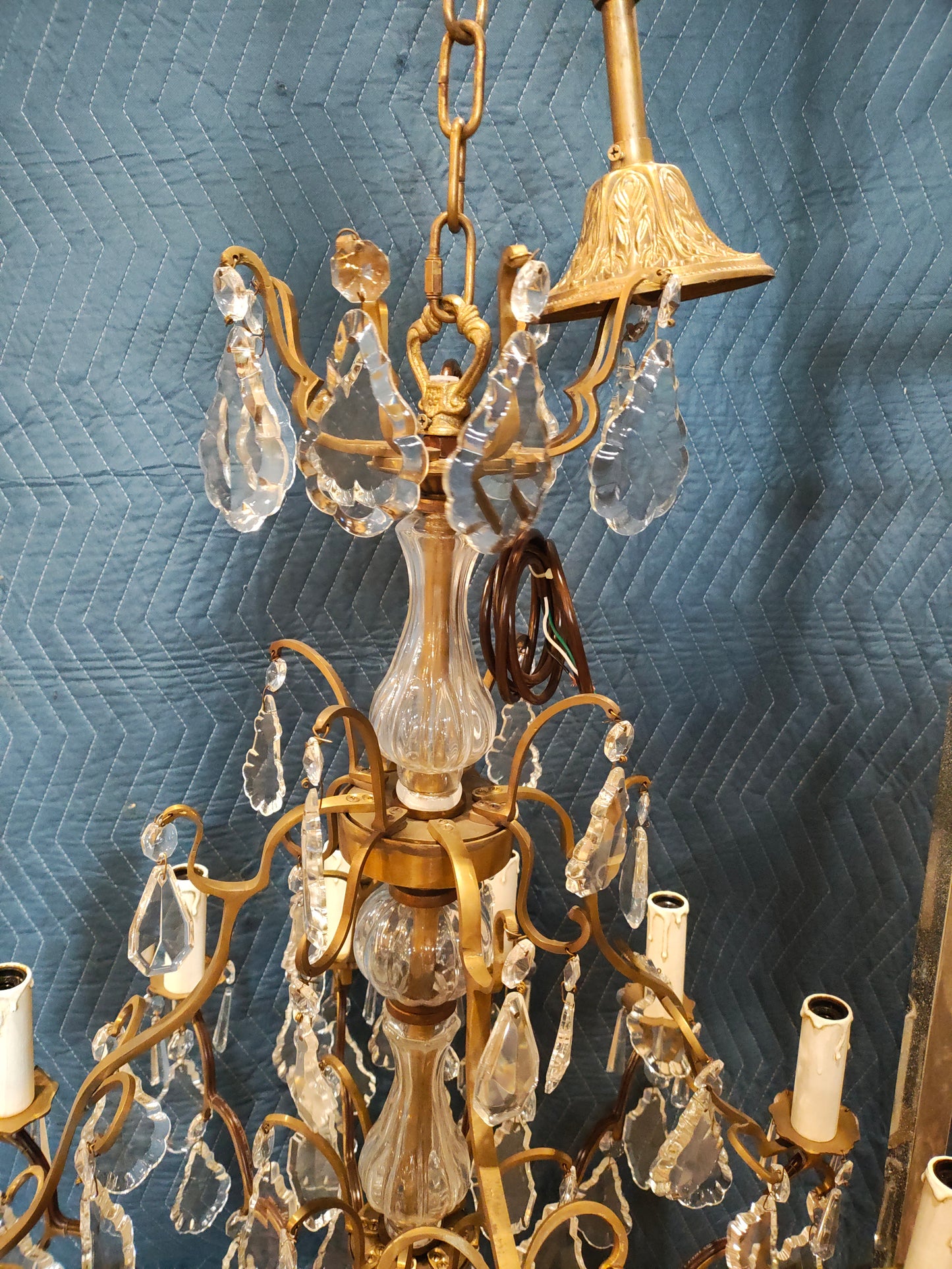 Prague 12 French Louis XV Style 12-Light Crystal & Brass Chandelier