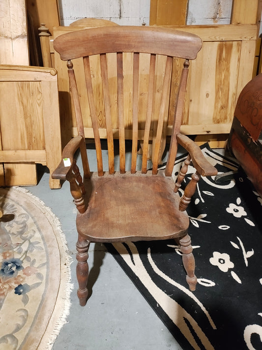 Mid 1900s Windsor style chair