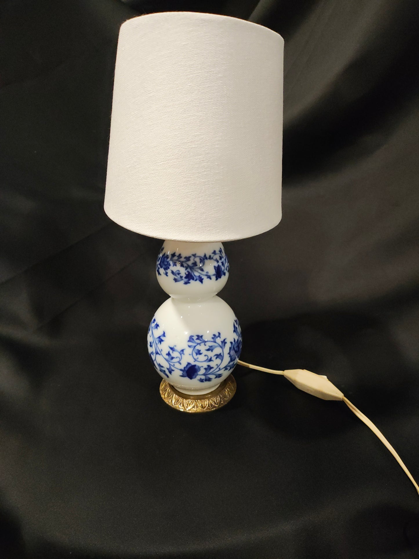 Pair of Chinoiserie Blue & White Double Gourd Porcelain Table Lamps with Gilt Lotus Bases